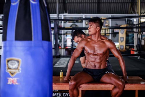 "Hoàng tử Muay Thái" tập điên cuồng chờ hạ nhà vô địch - 5