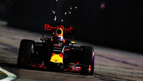 F1: Một kịch bản khác cho “bom tấn mùa giải” - 2