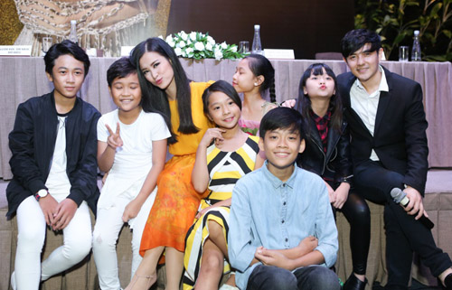 Đông Nhi và bạn trai