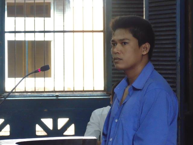 Bị người yêu đâm suýt chết vì không chịu đi ăn tối cùng - 1