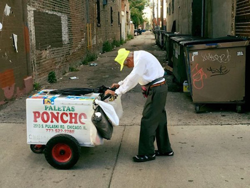 Cụ ông 89 tuổi bán kem dạo “đổi đời” nhờ Internet - 2