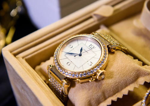 Choáng với tủ đồ kim cương của Đàm Vĩnh Hưng - 4