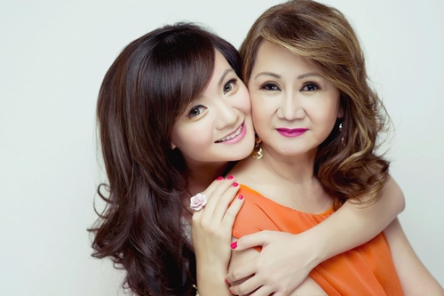 Bất ngờ với vẻ ngoài thay đổi của &#34;bé&#34; Xuân Mai khi làm mẹ - 8