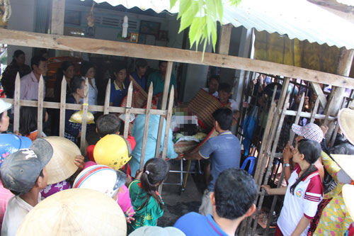 Nghi án chồng trẻ đâm chết vợ rồi tự tử ở An Giang - 1