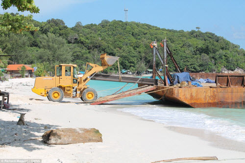 Sự thật gây sốc ở bãi biển được mệnh danh “Maldives của Thái Lan” - 2