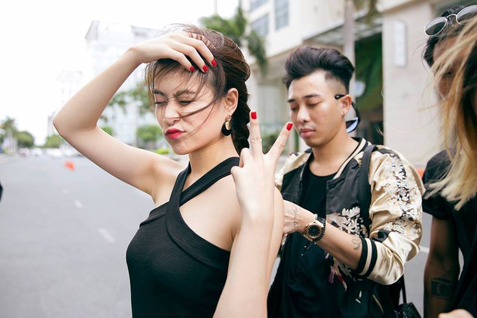Lắm lúc Hoàng Thuỳ Linh "liều lĩnh"... mặc đồ bơi ra đường, lên sân khấu - 7