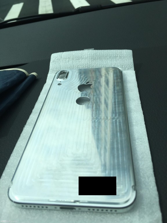 iPhone 8 xuất hiện với mặt lưng kim loại, cảm biến Touch ID iPhone 8 xuất hiện với mặt lưng kim loại, cảm biến Touch ID