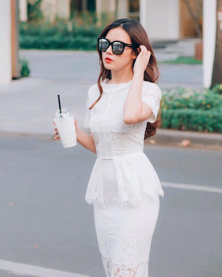 Angela Phương Trinh "quên" nội y vẫn mặc đẹp thua Kỳ Duyên - 10