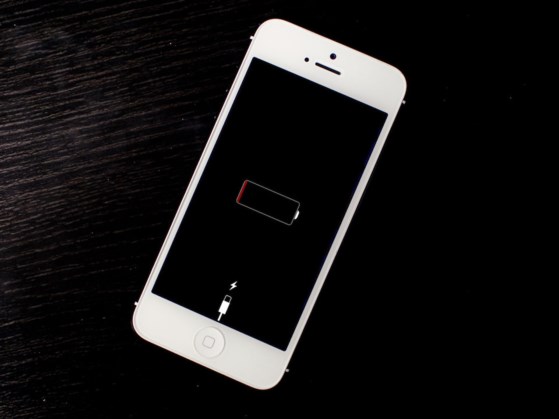 3 cách khắc phục lỗi iPhone bị sập nguồn khi còn pin