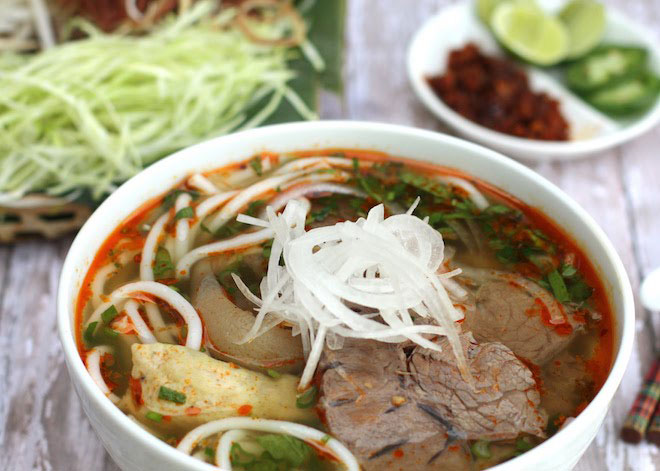 Đặc sản xứ Huế, từ những món bình dị đến sang chảnh đều hấp dẫn khó cưỡng - 4