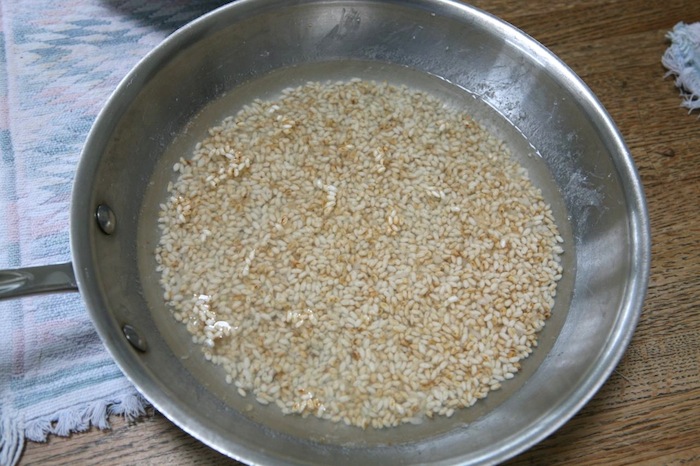 Dịp nghỉ lễ, trổ tài làm sữa gạo thơm ngon, bổ dưỡng đãi cả nhà - 4