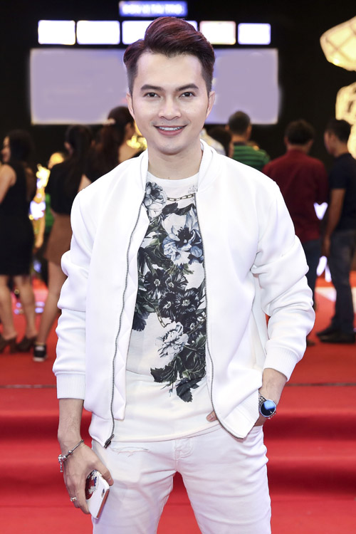 Quách Tuấn Du khoe bạn gái doanh nhân giữa tin đồn giới tính - 14