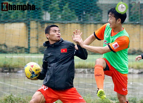 ĐT Việt Nam: Niềm hy vọng từ Hàn Quốc "nếm mùi" dầm mưa - 3