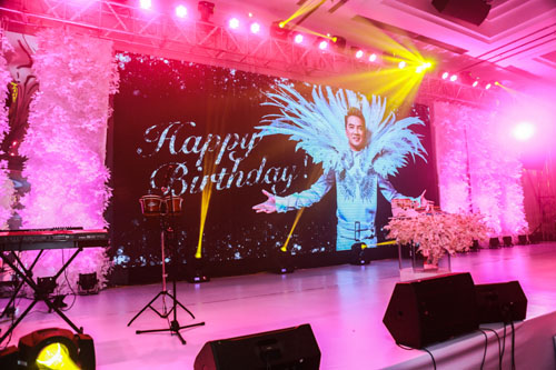 Choáng với tiệc sinh nhật như lễ cưới của Đàm Vĩnh Hưng - 5