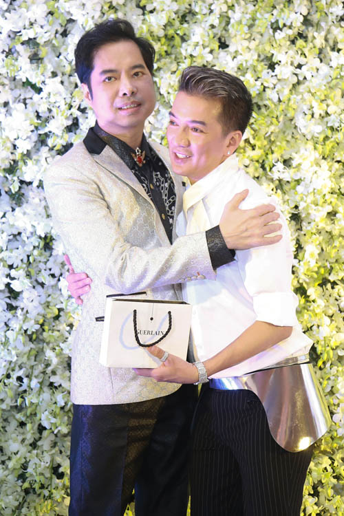 Choáng với tiệc sinh nhật như lễ cưới của Đàm Vĩnh Hưng - 12