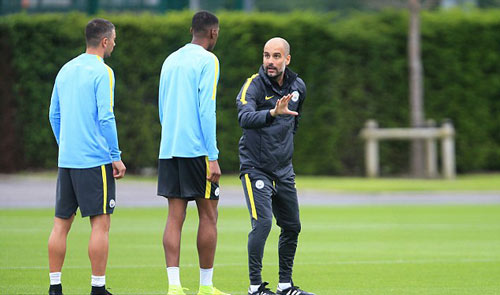 Pep thiết quân luật Man City: Tay sắt săn ngai vàng - 1