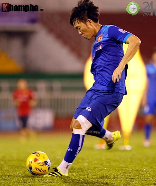 ĐTVN: Hữu Thắng "đặt cược" ở cặp Công Vinh - Công Phượng - 3