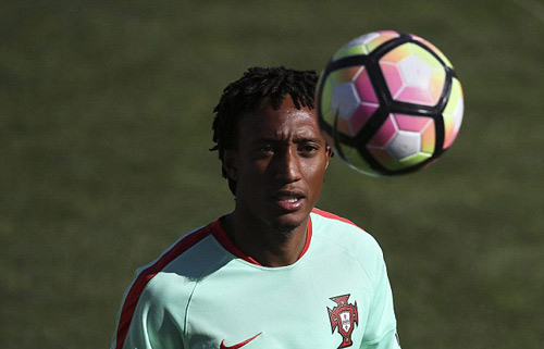 Ronaldo “luyện công” chờ vùi dập hai đội nhược tiểu - 7