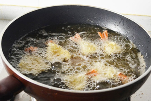 Bánh tôm chiên khoai lang giòn ngọt ăn chơi dịp cuối tuần - 4