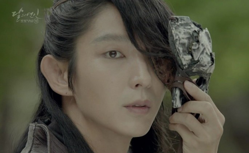 Lee Jun Ki cán mốc 1 triệu lượt theo dõi trên Instagram - 1