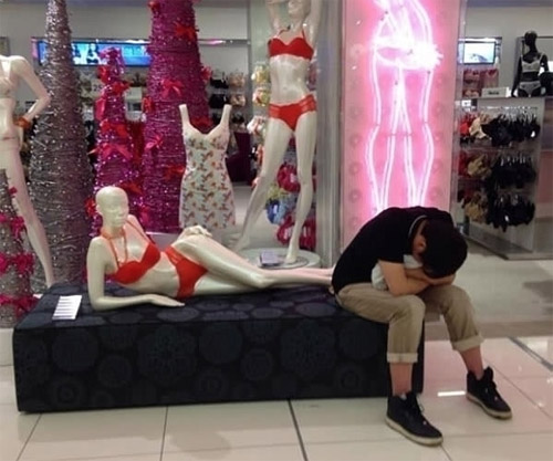 Nỗi khổ của soái ca khi mua