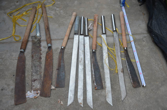 13 thanh niên thuê ô tô, chở “hàng nóng” đi chém nhau - 2