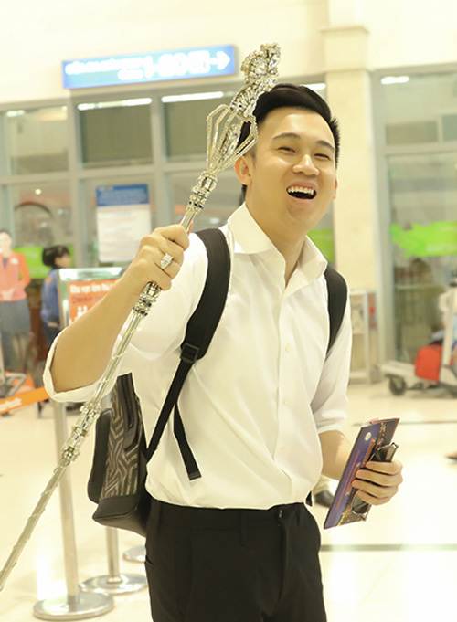 Tò mò với cây gậy