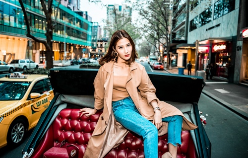 Xao xuyến trước vẻ gợi cảm của Diễm My 9X trên đất Úc - 7