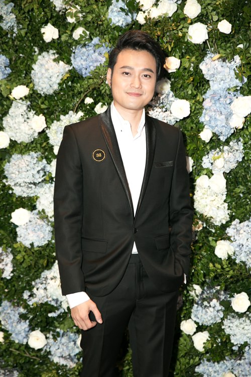 Lan Ngọc gợi cảm, tình tứ bên Isaac - 12