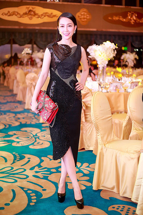 Hàng hiệu nhiều vô kể của