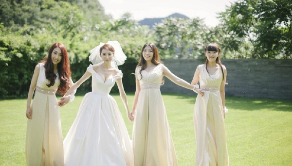 Ghen tị với 3 cặp trai giàu, gái đẹp như tiên ở châu Á - 2