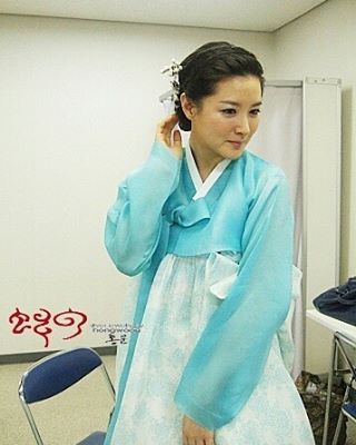 Sự thật nhan sắc không tuổi của 