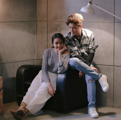 Bùi Anh Tuấn tình tứ bên cô gái lạ trong MV mới - 6