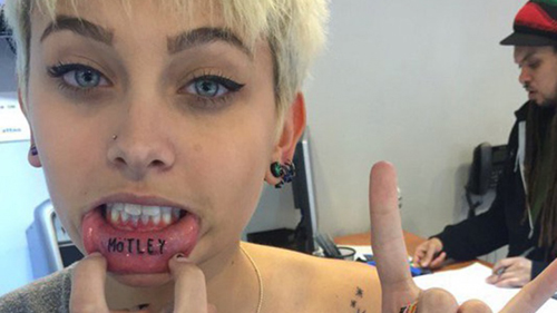 Cuộc sống bất thường của 3 con Michael Jackson - 6