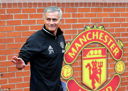 MU – Mourinho 4 trận liền không thắng: Mừng nhiều hơn lo - 1