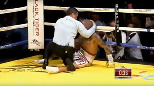 Boxing: Knock-out trò, cáu tiết tẩn luôn thầy - 2