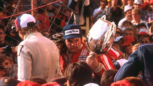 Chuyện F1: Máu từng đổ trên bục trao giải - 2