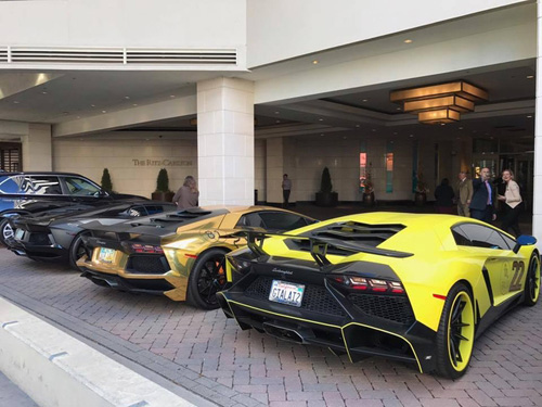 Gia Lai Team khoe dàn siêu xe Lamborghini khủng trên đất Mỹ - 10