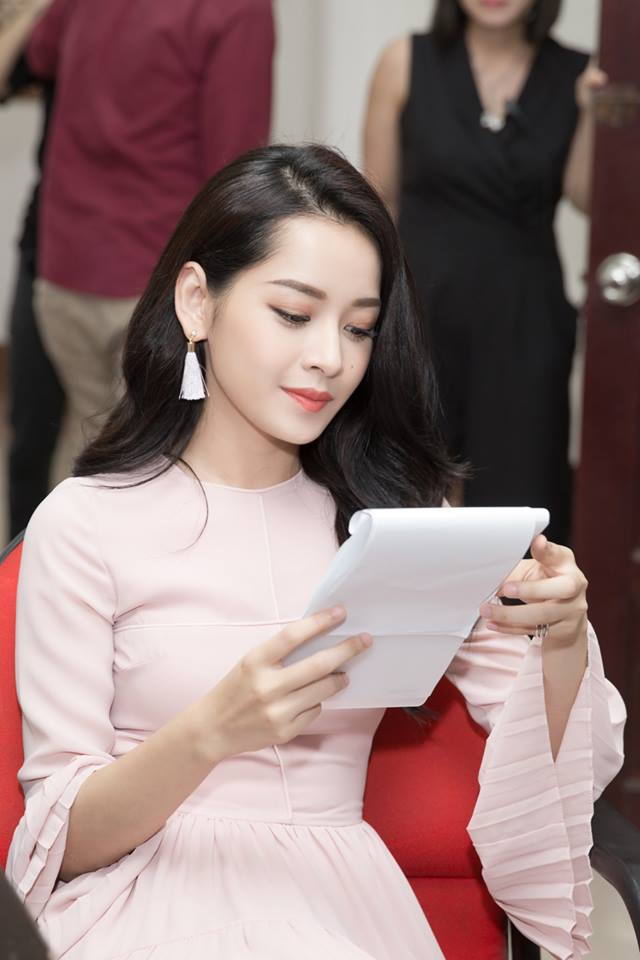 Top 4 kiều nữ Việt nhuộm màu tóc nào cũng đẹp mê hồn - 12