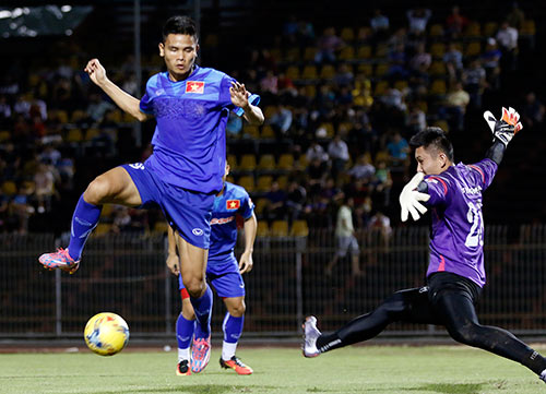 ĐT Việt Nam: HLV Hữu Thắng đón tin vui từ Tuấn Anh - 6