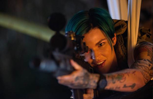 Siêu sao cơ bắp đối đầu Chân Tử Đan trong phim hành động