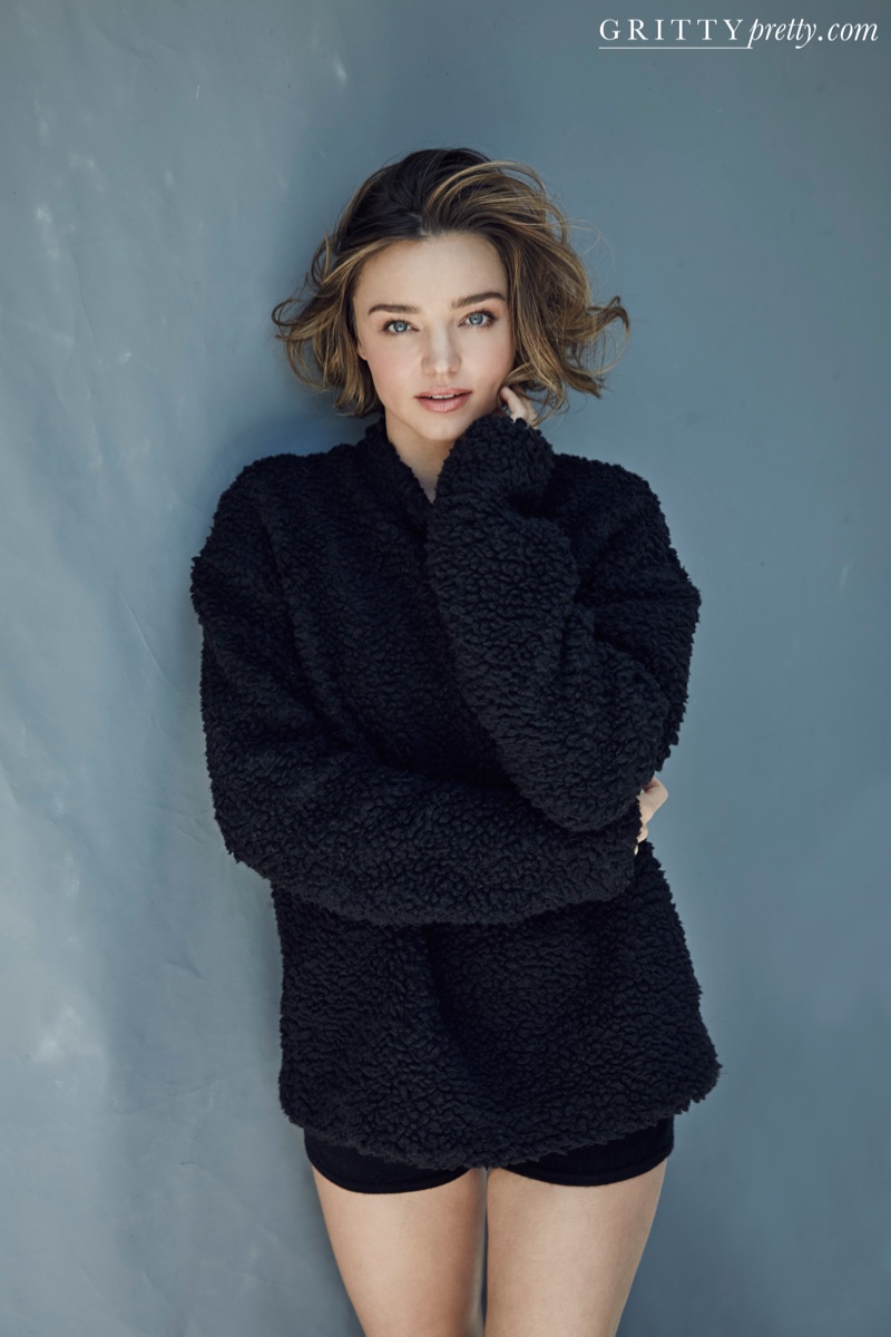 Học cách dưỡng môi căng mọng như Miranda Kerr - 5