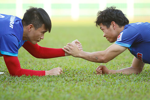 ĐT Việt Nam: Công Phượng "luyện chơi cá nhân" - 3