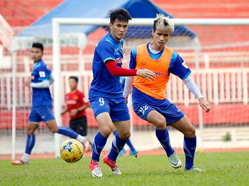 ĐT Việt Nam: Công Phượng "luyện chơi cá nhân" - 6