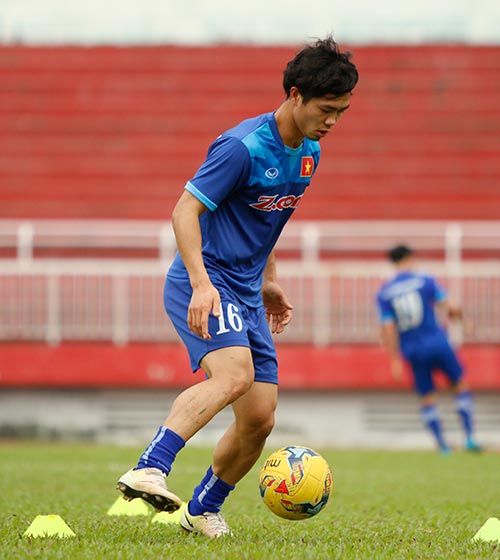 ĐT Việt Nam: Công Phượng "luyện chơi cá nhân" - 9