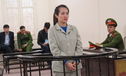 Thiếu phụ tố bị tình địch đặt bẫy lừa xách heroin - 1