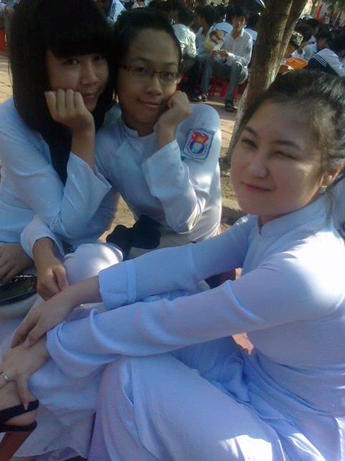 Hương Tràm thay đổi chóng mặt sau 4 năm vào showbiz - 1