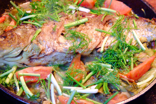 Ngon cơm với cá chép om dưa - 7