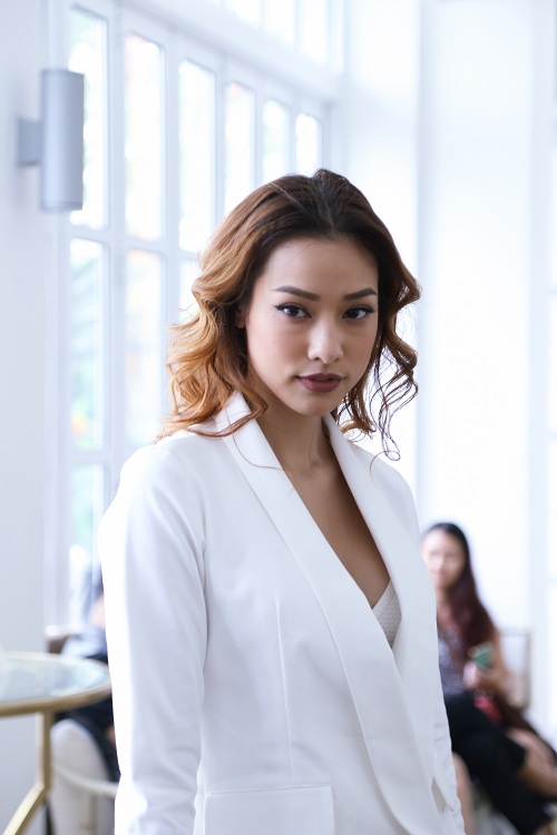 Lan Khuê đọ sắc với Hà Hồ, diện đầm cúp ngực quyến rũ - 7