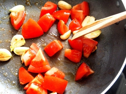 Bữa trưa ngon miệng với món cá hồng sốt cà chua - 7